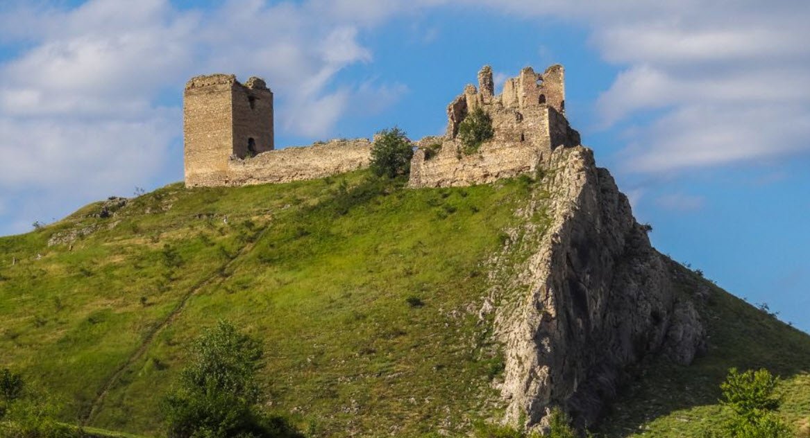 Cetatea Vurpăr (Zebernicului), Romania, Romania